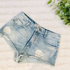 MUST GO! ZARA Trafaluc Cutoff Shorts